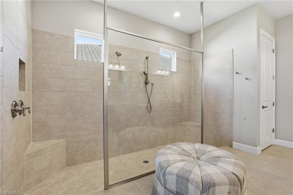 9489 Montelanico LOOP