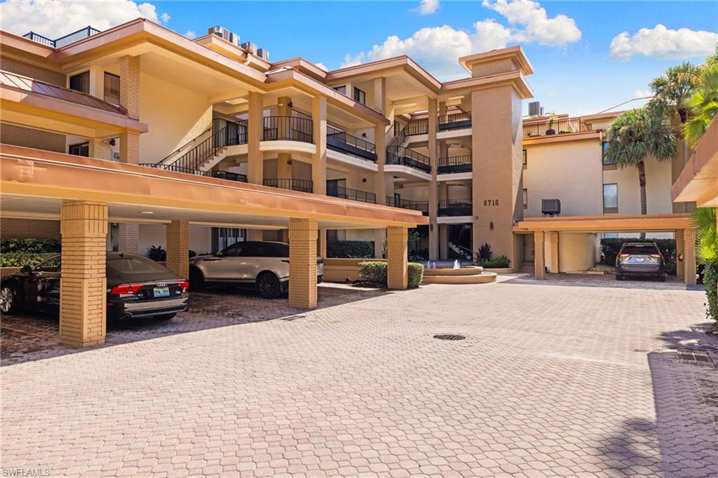 6710 Pelican Bay BLVD # 422