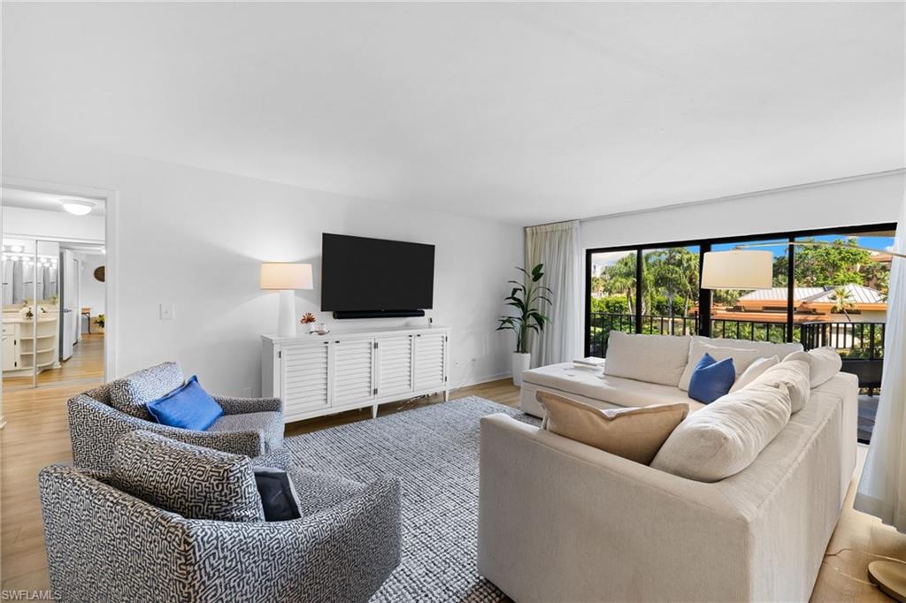 6710 Pelican Bay BLVD # 422