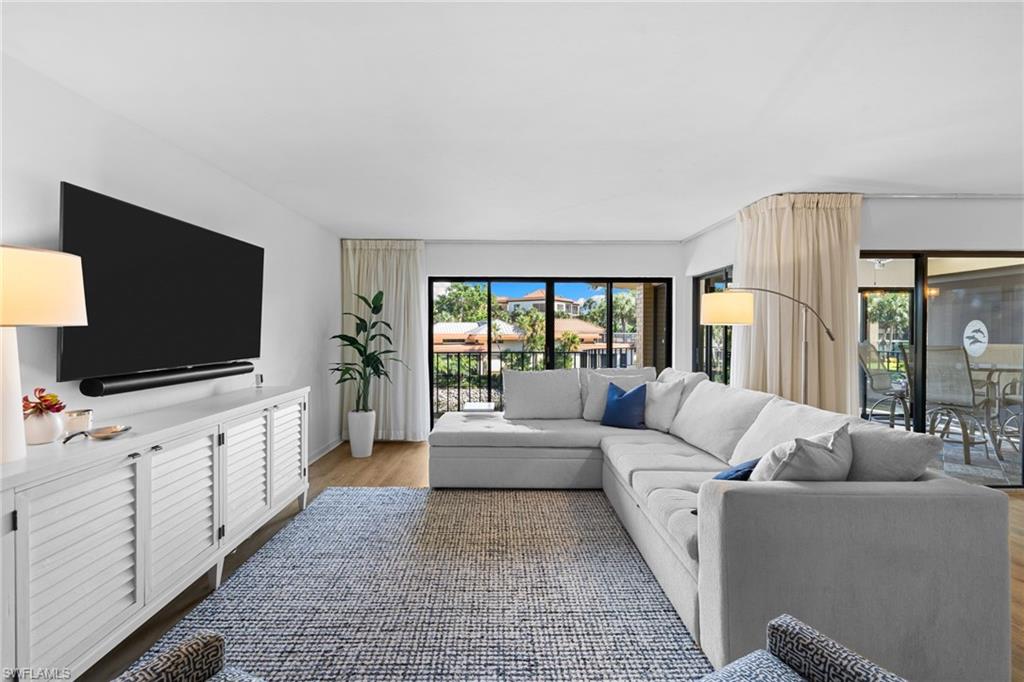 6710 Pelican Bay BLVD # 422