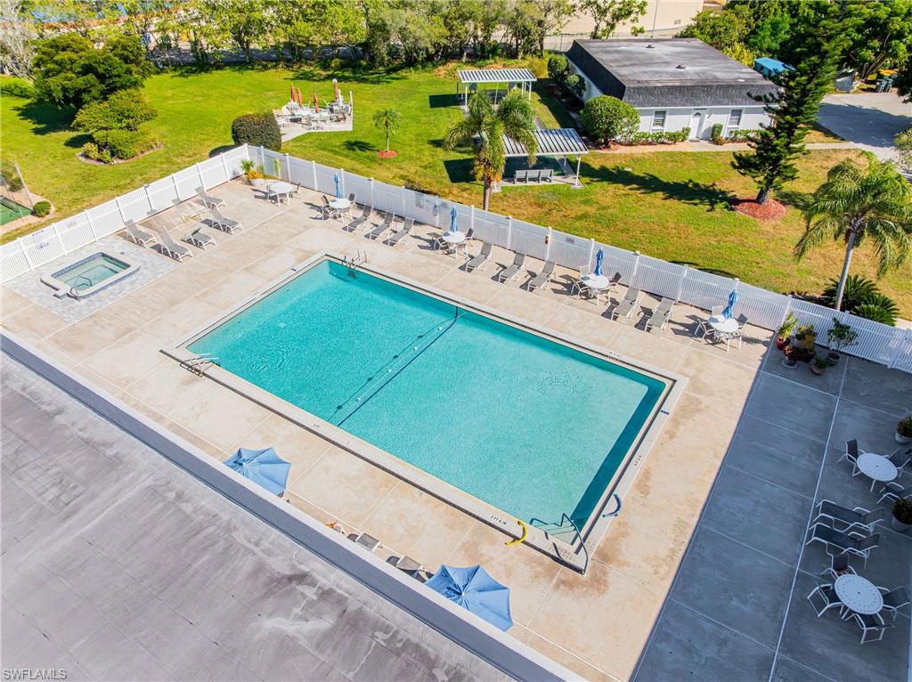 1348 Myerlee Gardens AVE