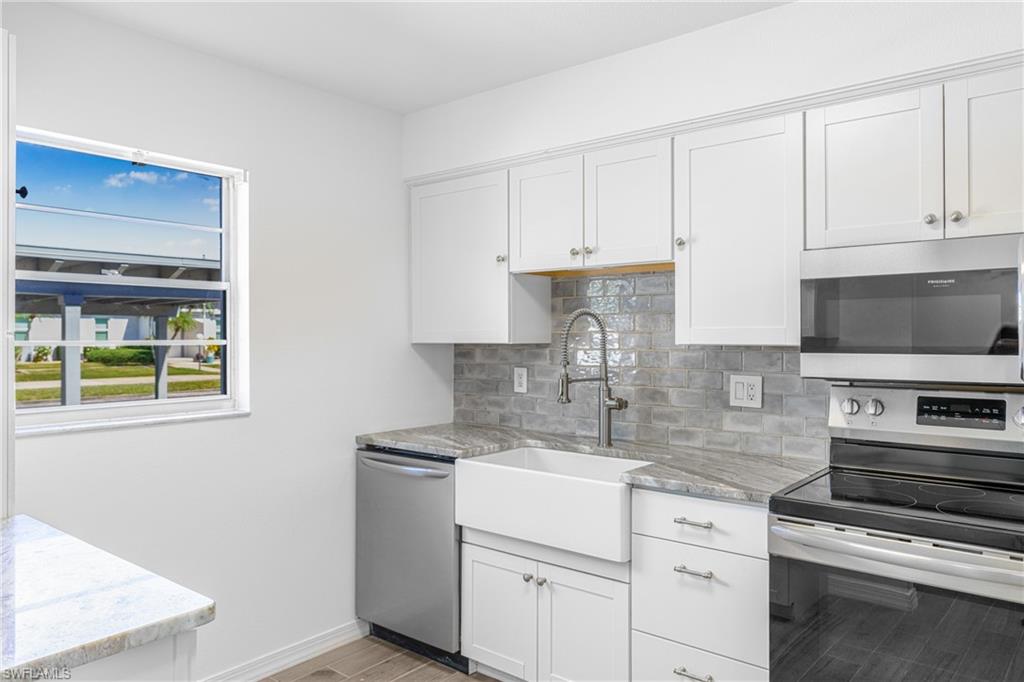 1348 Myerlee Gardens AVE