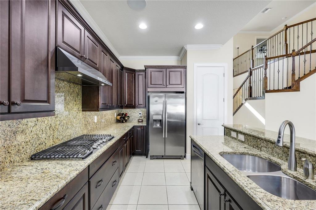 10101 FLORENCE CIR