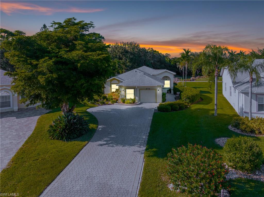 9225 Coachhouse LN