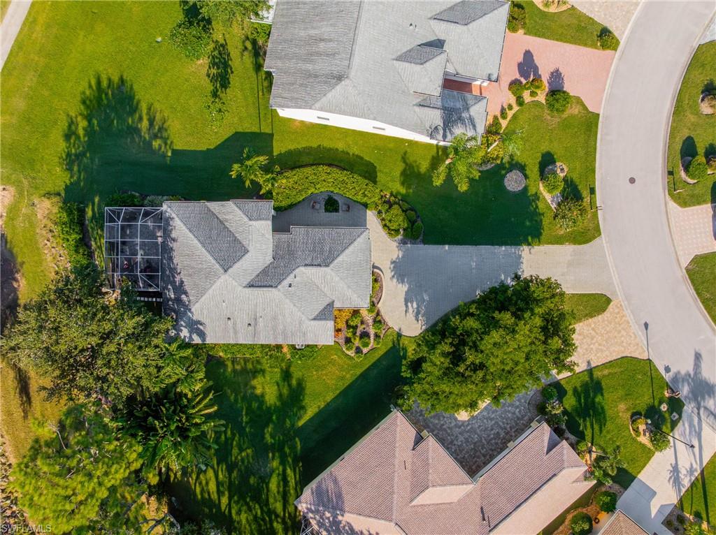 9225 Coachhouse LN