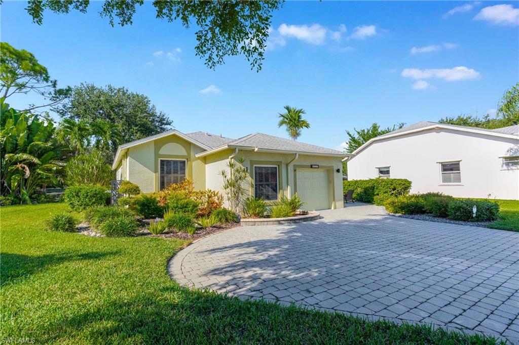 9225 Coachhouse LN