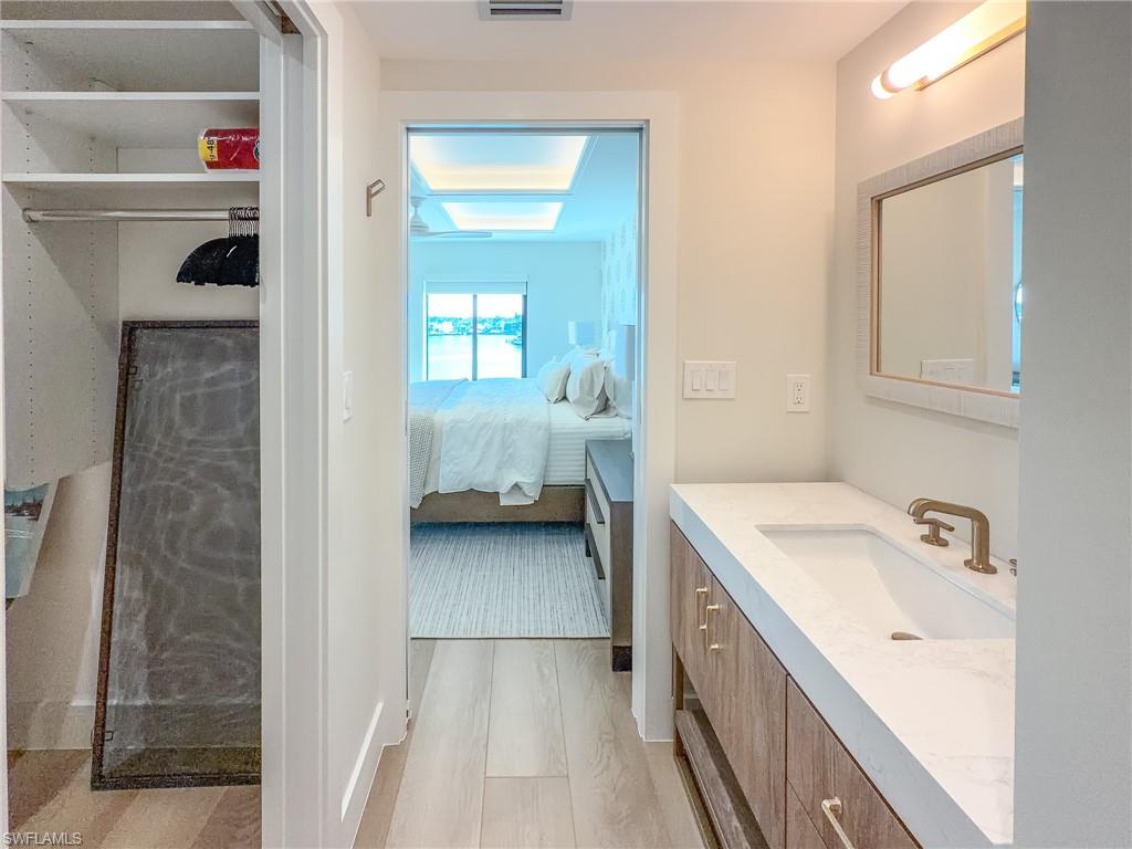 3430 Gulf Shore BLVD N # 5C