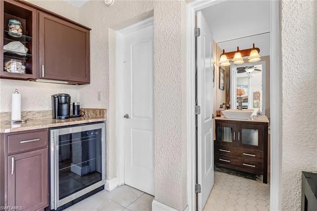 805 River Point DR # 106C