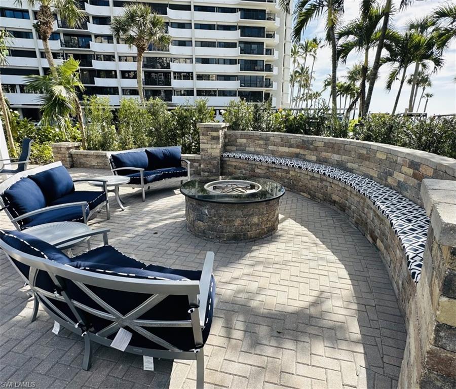 4021 Gulf Shore BLVD N # V19