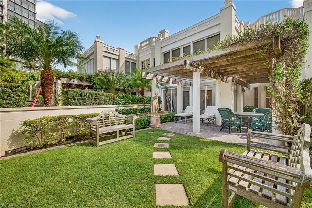 4021 Gulf Shore BLVD N # V19