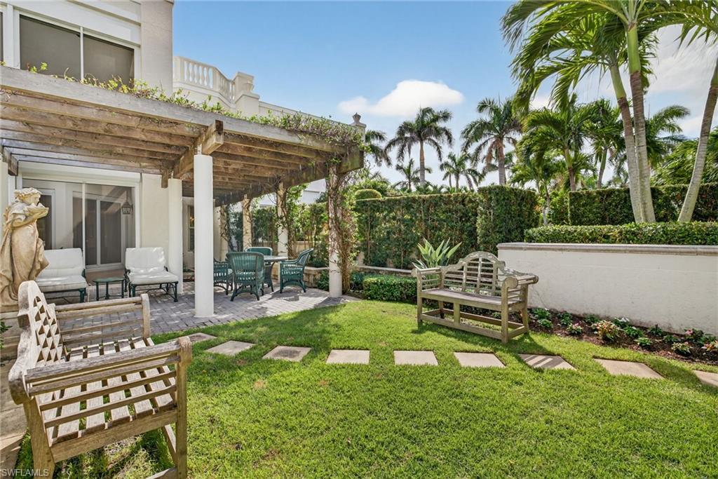 4021 Gulf Shore BLVD N # V19