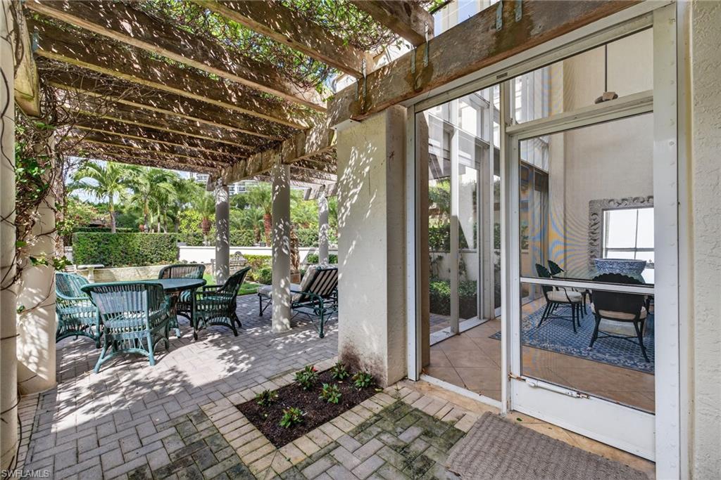 4021 Gulf Shore BLVD N # V19