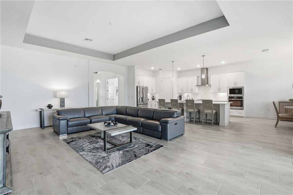 13686 Blue Bay CIR