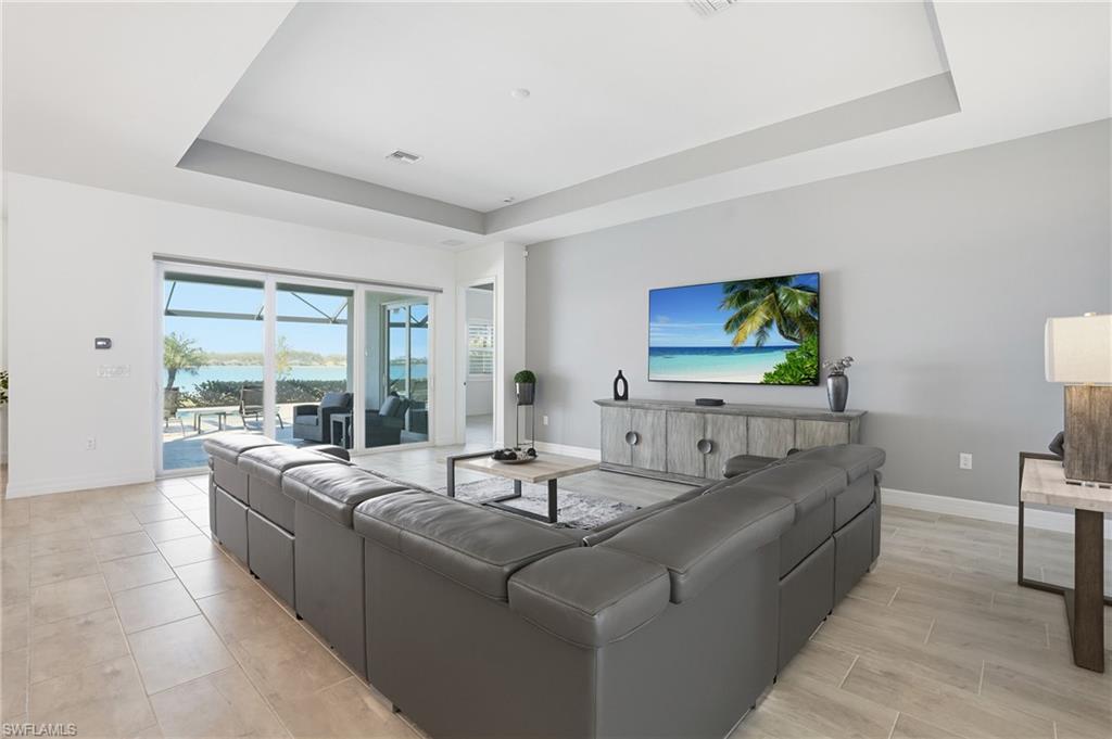 13686 Blue Bay CIR