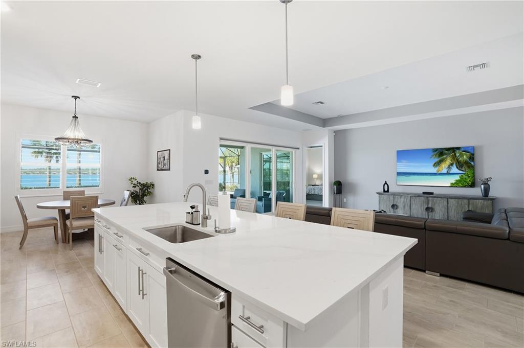 13686 Blue Bay CIR