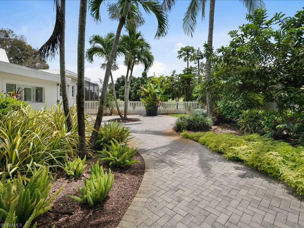 436 Golfview DR