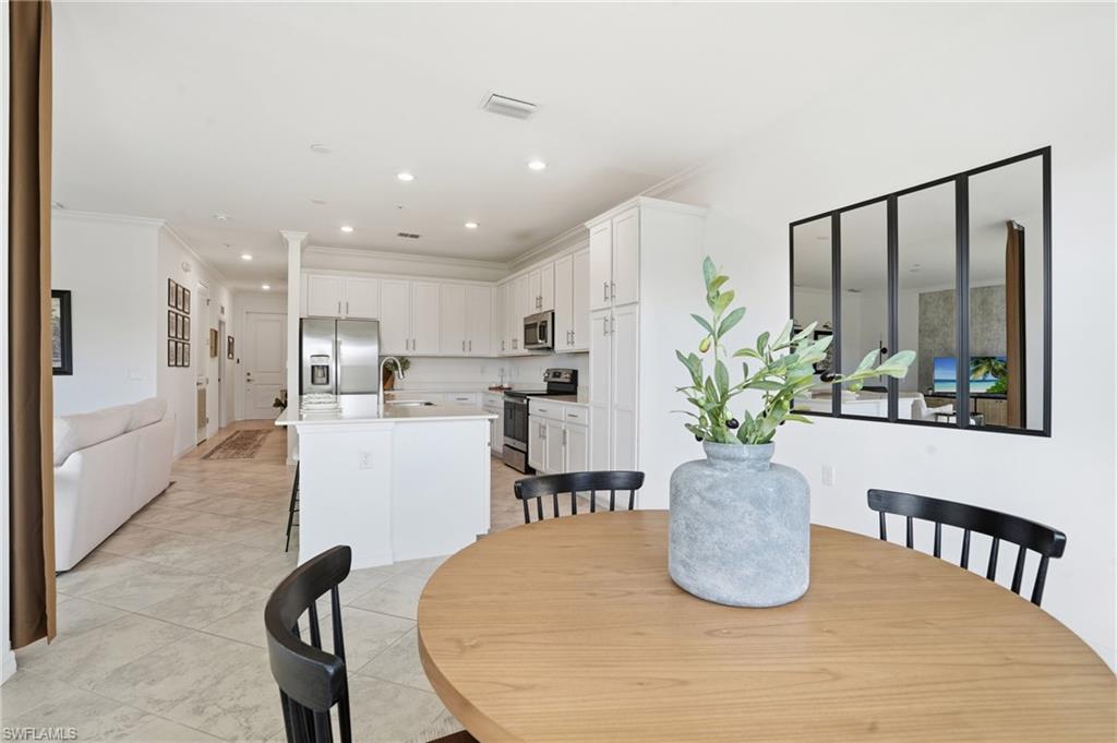6046 National BLVD # 446