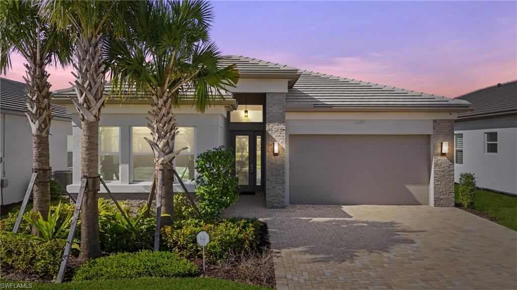 12391 Purple Ficus WAY