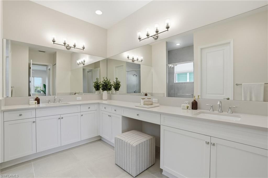 12391 Purple Ficus WAY