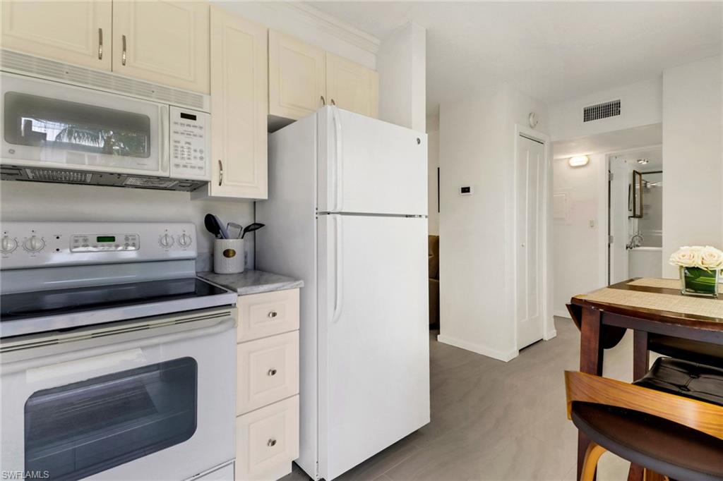 207 8th AVE S # 207A