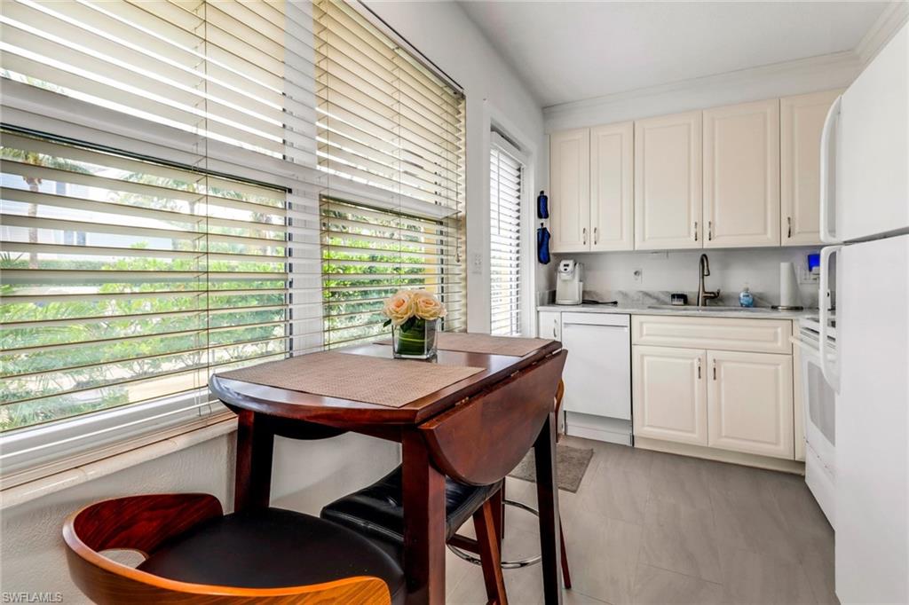 207 8th AVE S # 207A