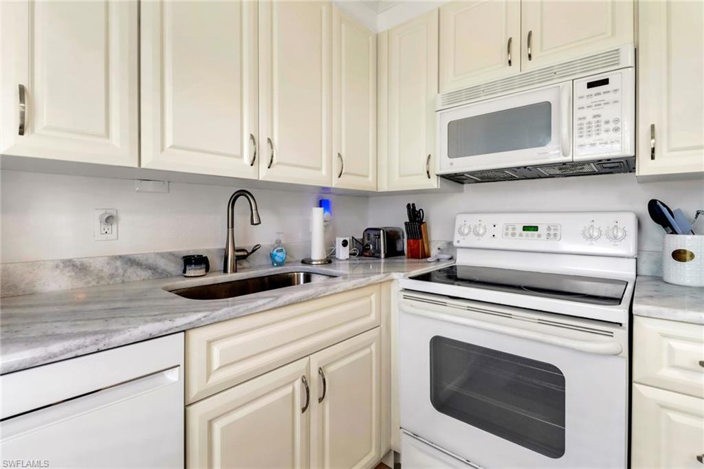 207 8th AVE S # 207A