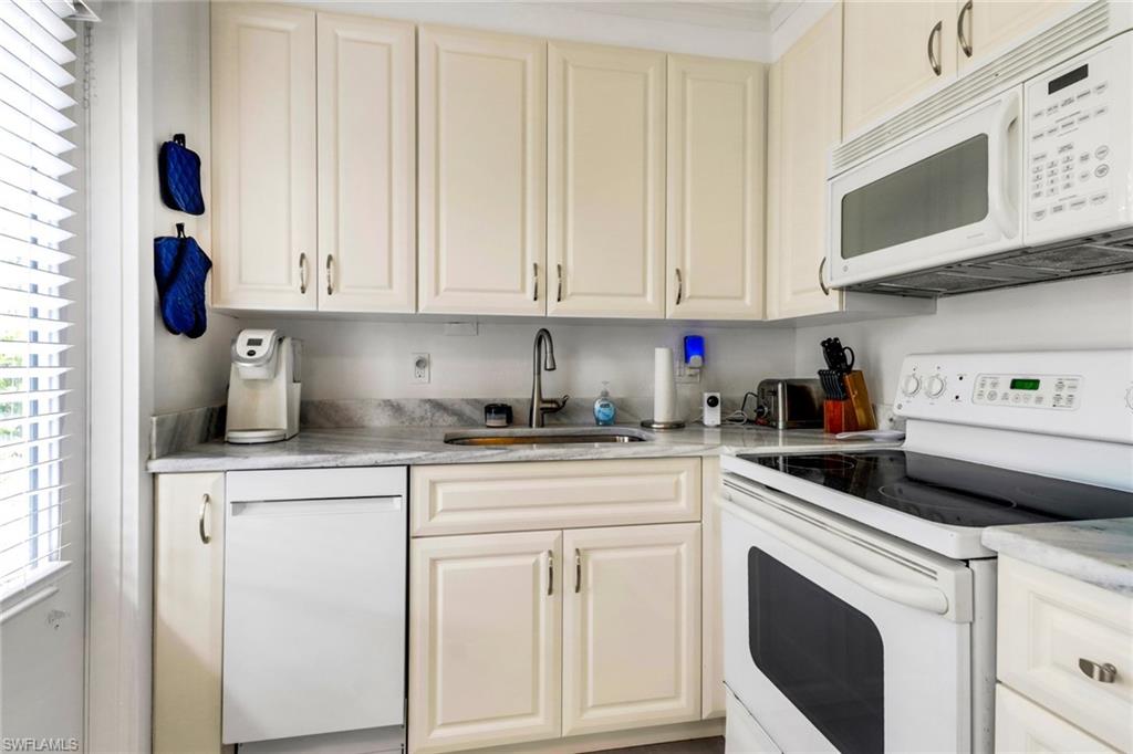 207 8th AVE S # 207A