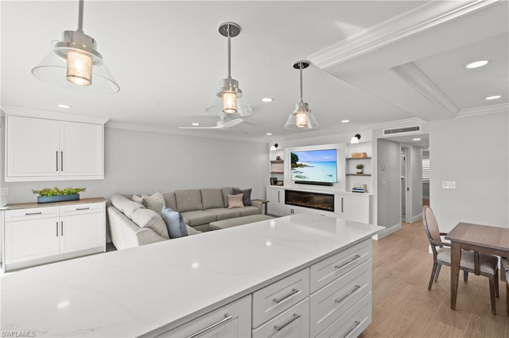 3200 Gulf Shore BLVD N # 106