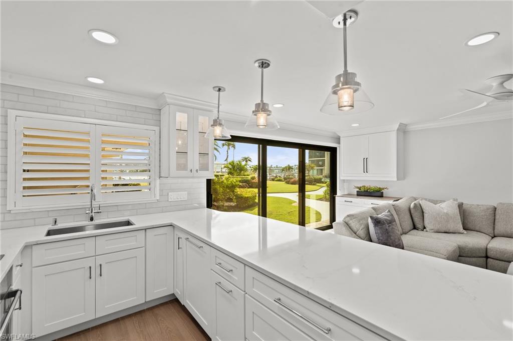 3200 Gulf Shore BLVD N # 106