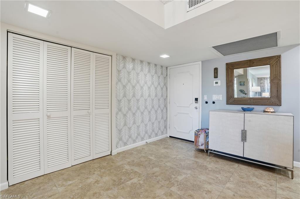 5 Bluebill AVE # 301