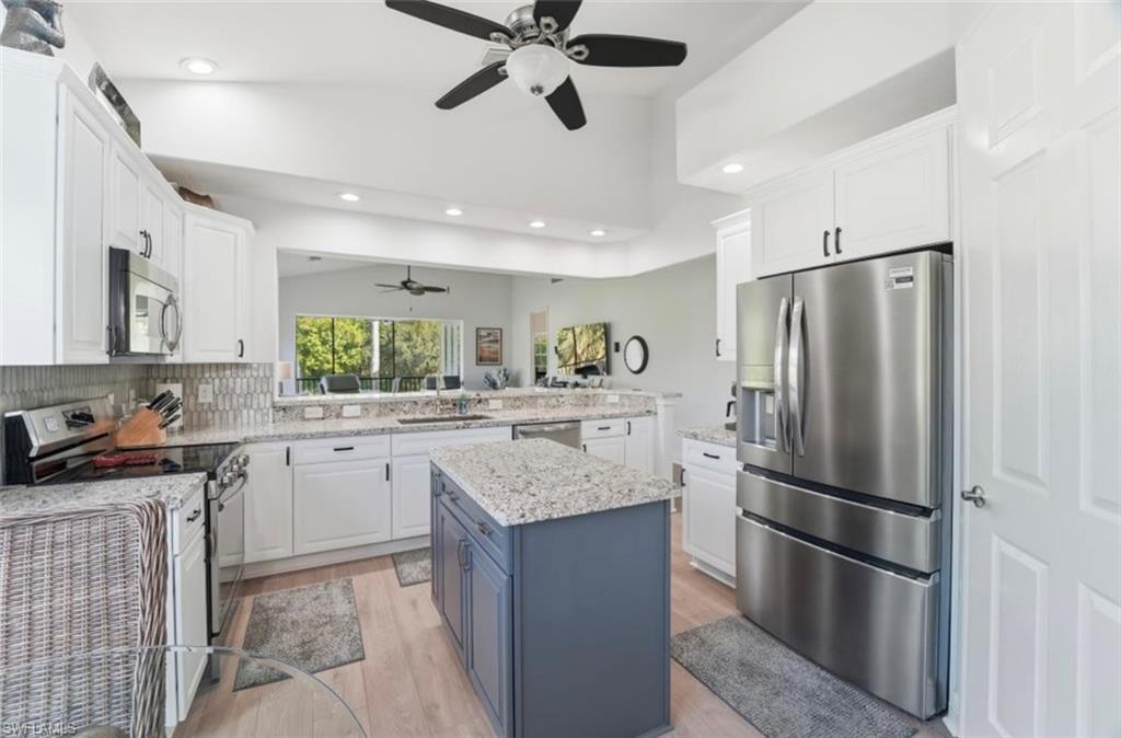 7842 Hawthorne DR # 1703