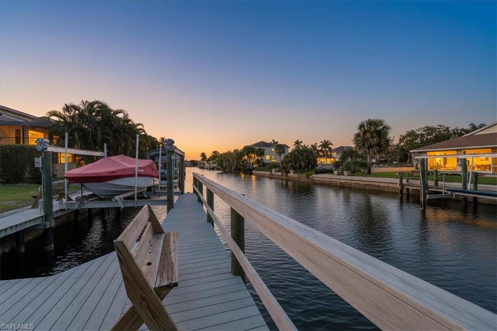 4838/4836 Esplanade ST