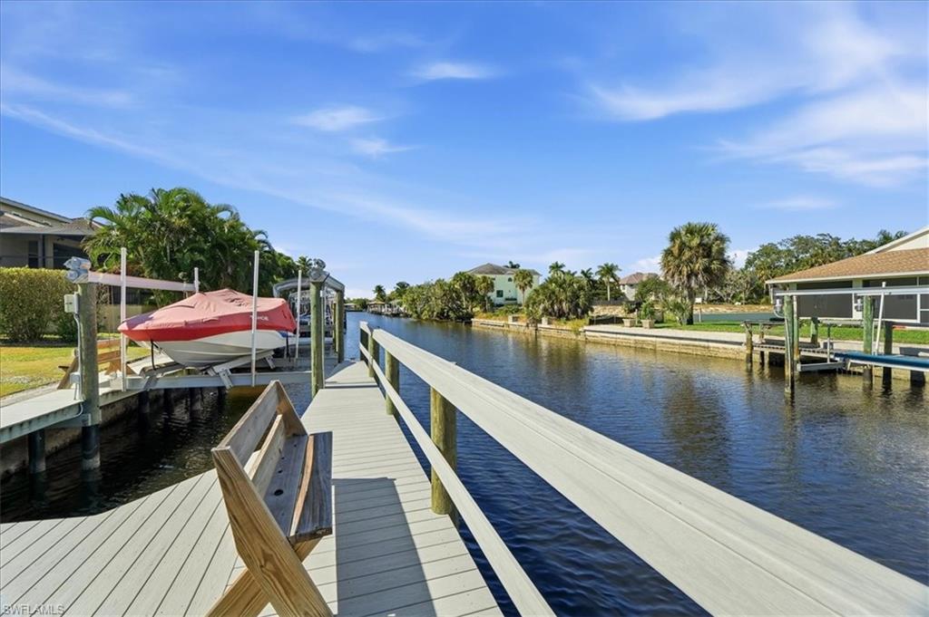 4838/4836 Esplanade ST