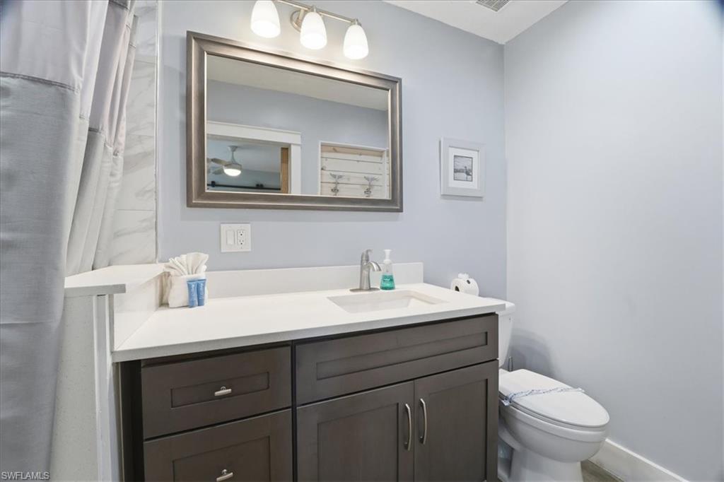 4838/4836 Esplanade ST