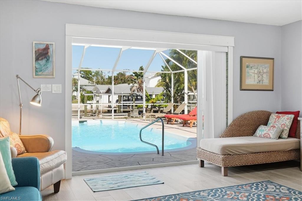 4838/4836 Esplanade ST