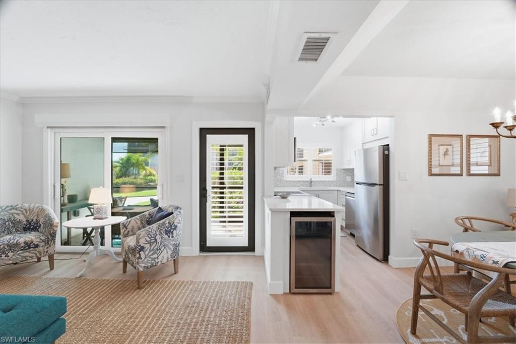 3200 Gulf Shore BLVD N # 105