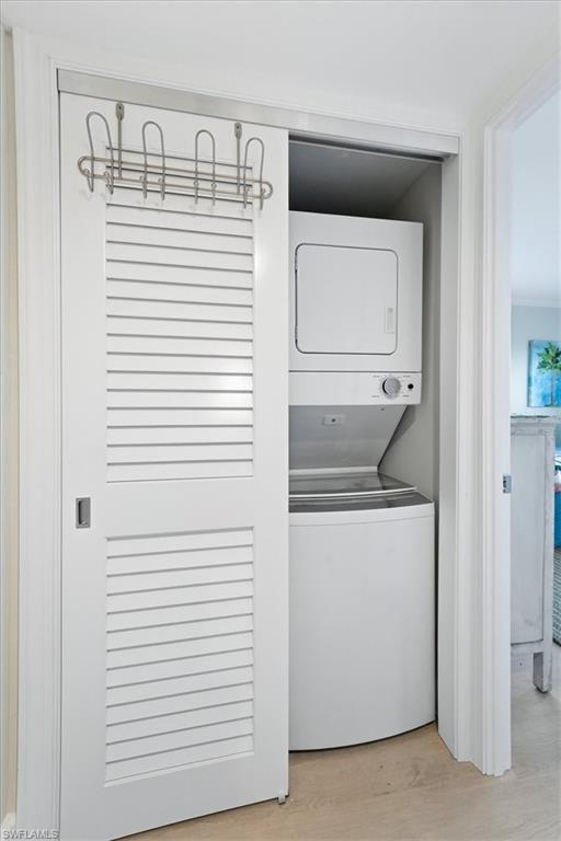 3200 Gulf Shore BLVD N # 105