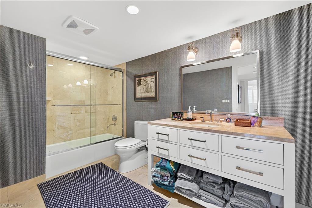 5601 Turtle Bay DR # 2104