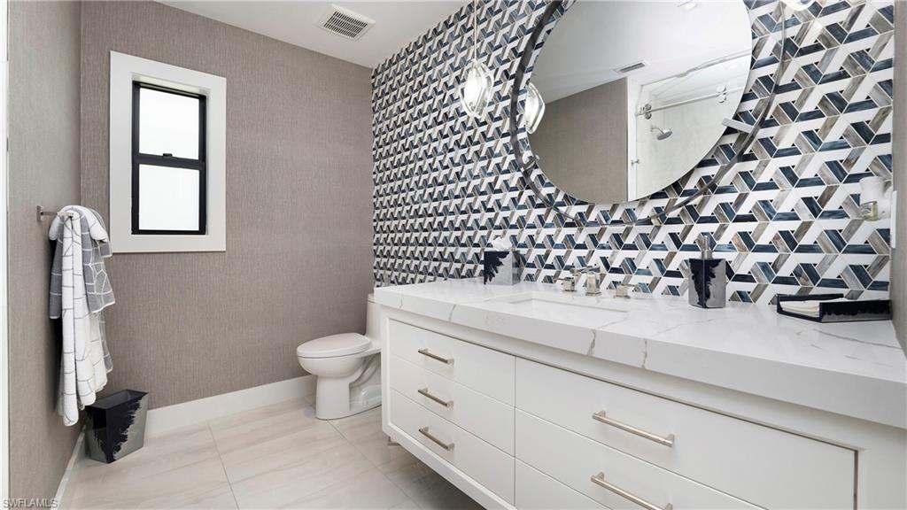 1650 Mullet CT