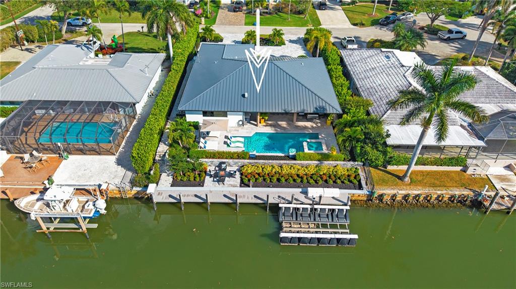 1650 Mullet CT
