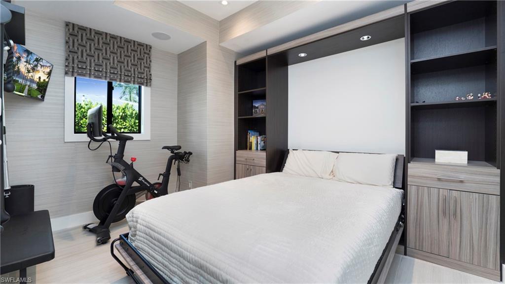 1650 Mullet CT