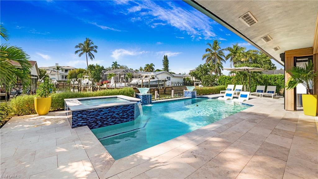 1650 Mullet CT