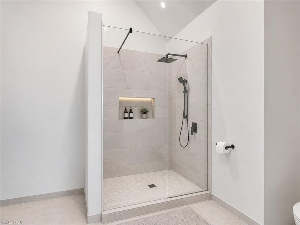 355 Bay Forest DR # 3A