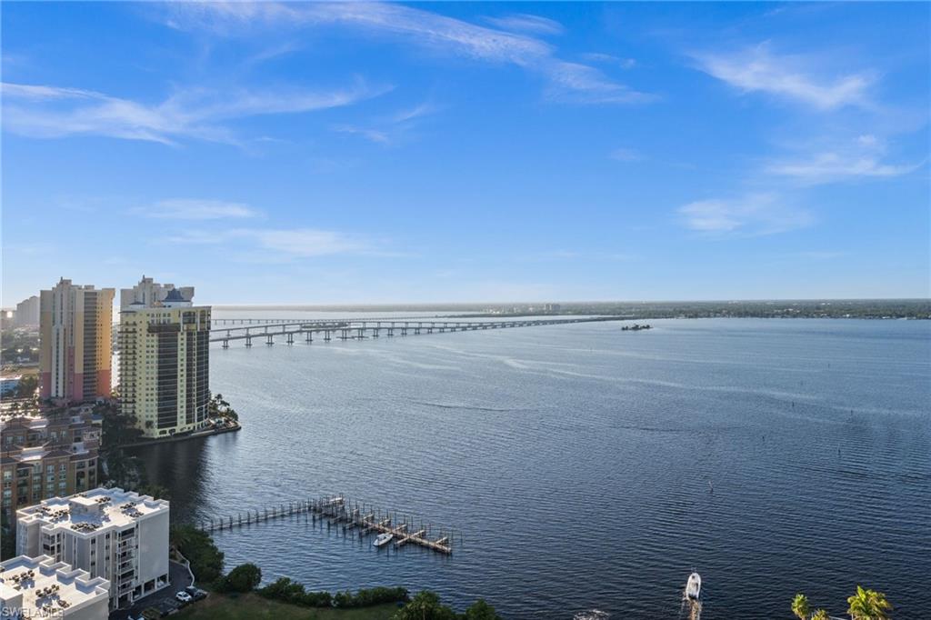 3000 Oasis Grand BLVD # 2702