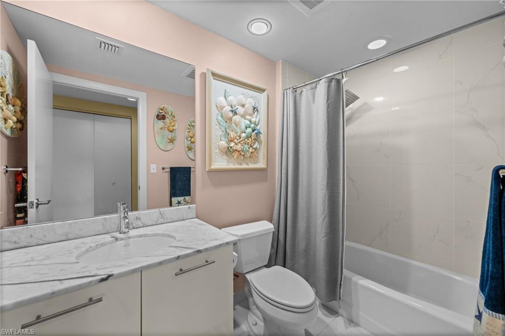 3000 Oasis Grand BLVD # 2702