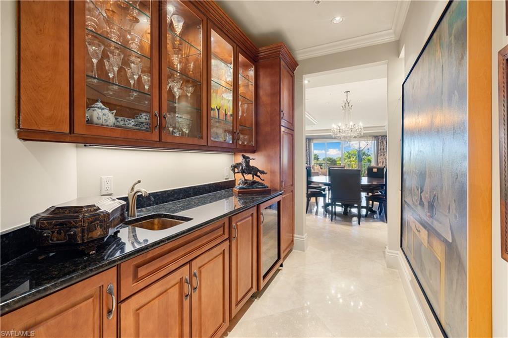 1400 Gulf Shore BLVD N # 201