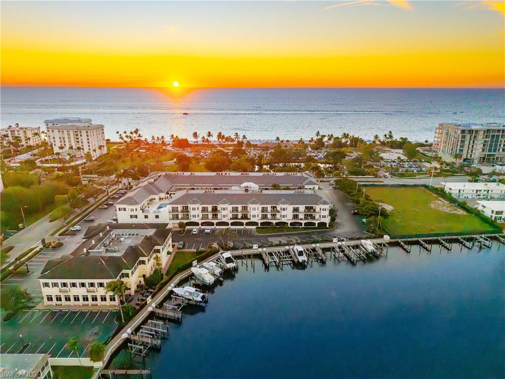1400 Gulf Shore BLVD N # 201