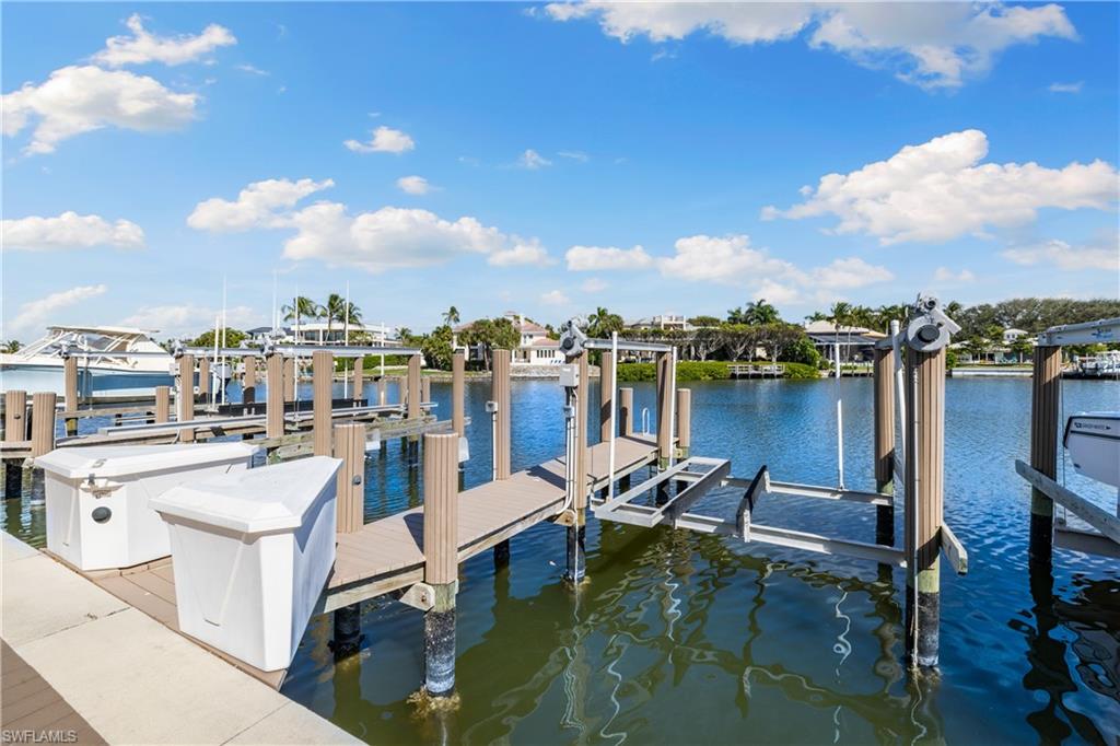 1400 Gulf Shore BLVD N # 201