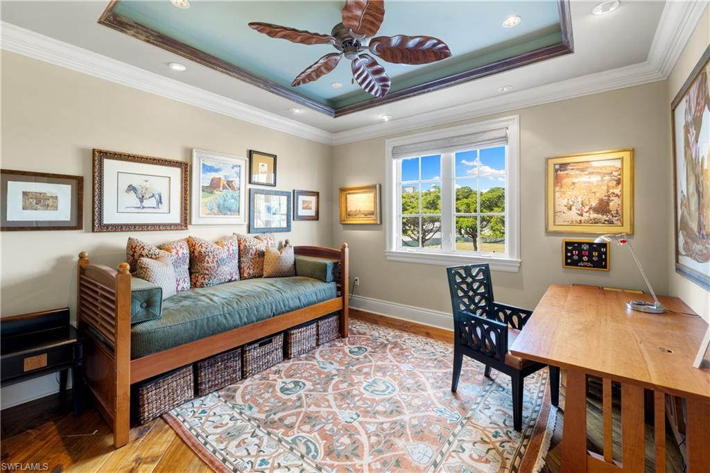 1400 Gulf Shore BLVD N # 201