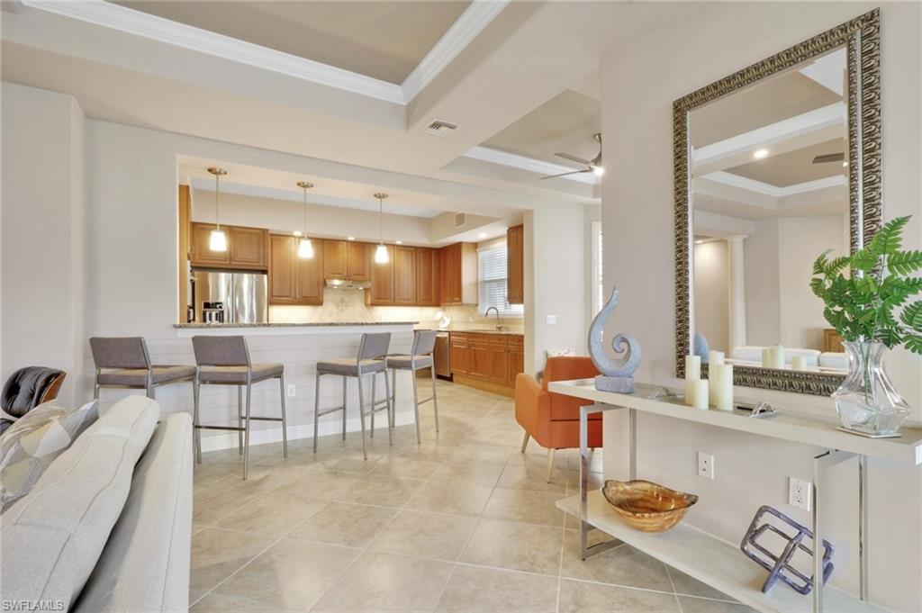 517 Avellino Isles CIR 101